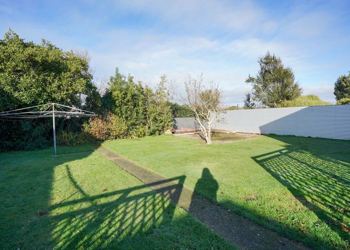  at 233 Crawford Street, Glengarry, Invercargill