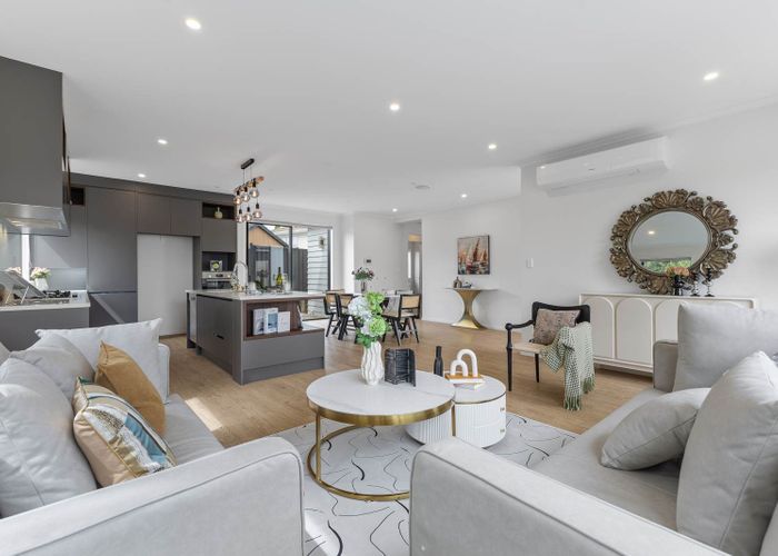  at 27A La Perouse Street, Botany Downs, Manukau City, Auckland