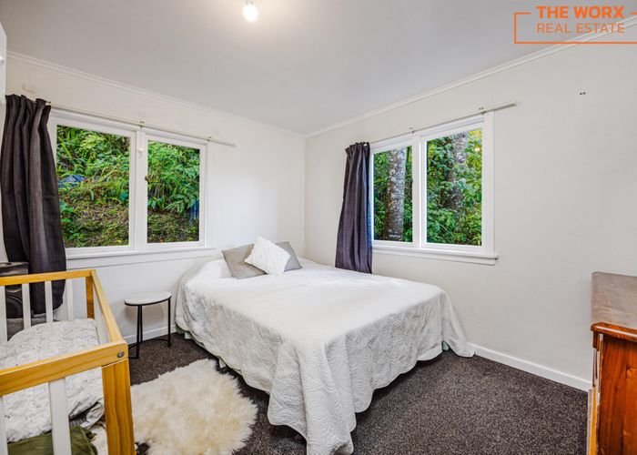  at 103 Laingholm Drive, Laingholm, Waitakere City, Auckland