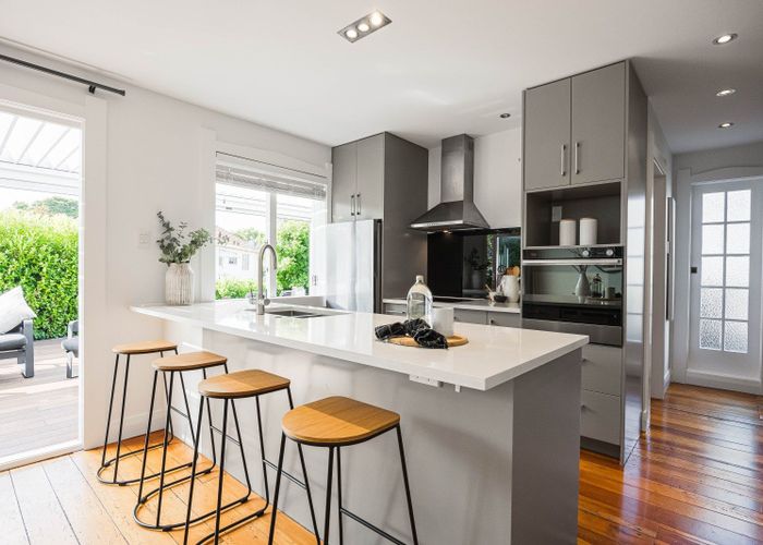  at 14 Oliver Street, Point Chevalier, Auckland City, Auckland