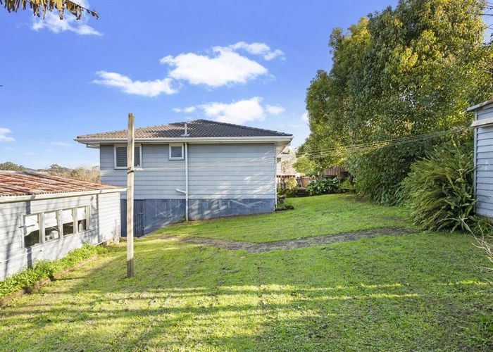  at 30 Newham Place, Henderson, Auckland
