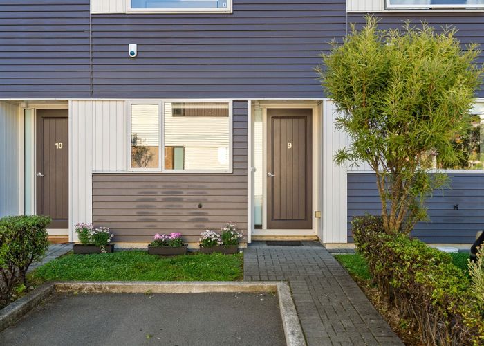  at 9/8 Thatcher Crescent, Crofton Downs, Wellington, Wellington
