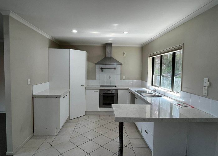  at 7B Saralee Drive, Manurewa, Manukau City, Auckland