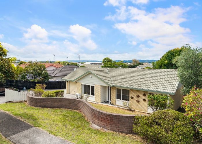  at 1 Skelton Avenue, Randwick Park, Manukau City, Auckland