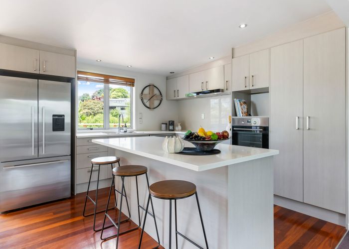  at 34 Kiteroa Terrace, Rothesay Bay, North Shore City, Auckland