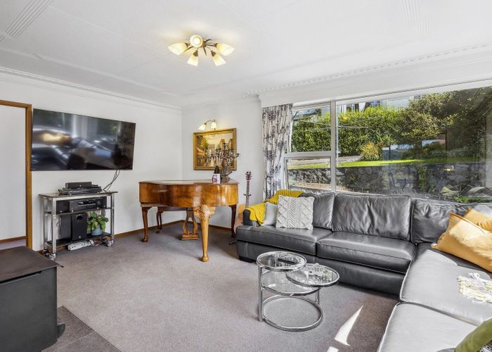  at 9 Newington Avenue, Maori Hill, Dunedin