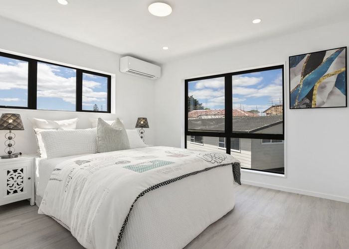  at 43A Wickman Way, Mangere East, Auckland