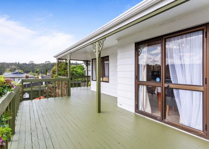  at 4 Thistledew Place, Bayview, North Shore City, Auckland