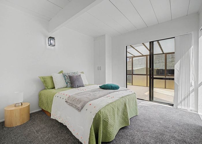  at 6 Albert Road, Manukau, Manukau City, Auckland