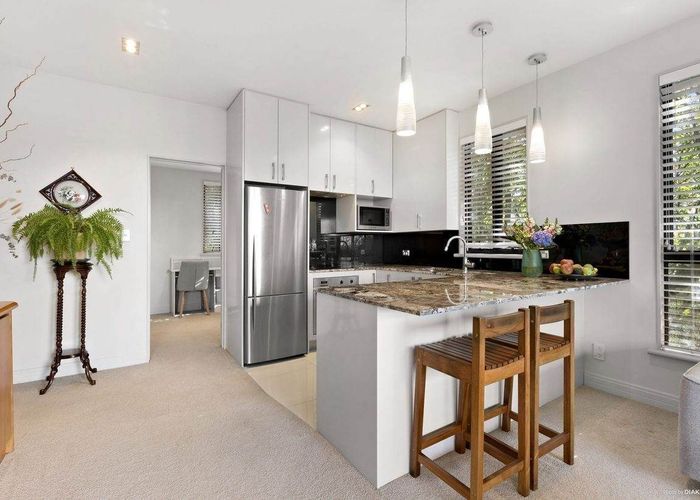  at 2B/8 Laxon Terrace, Remuera, Auckland City, Auckland