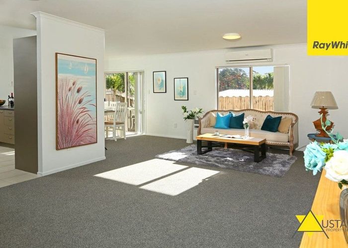  at 23 Lake Panorama Drive, Henderson, Waitakere City, Auckland