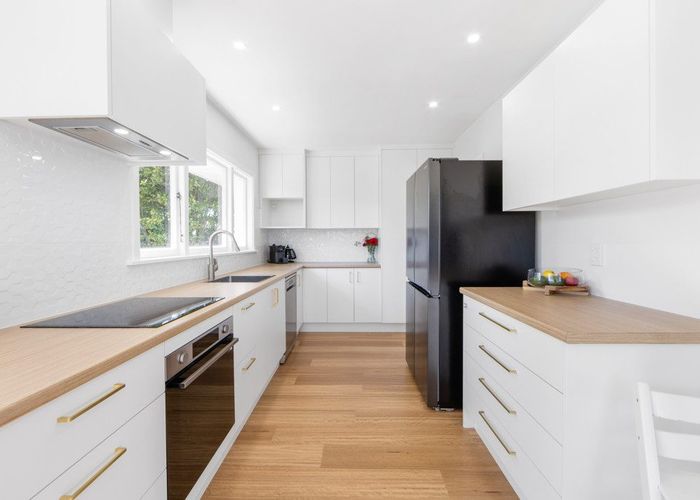  at 1/420 Memorial Avenue, Burnside, Christchurch City, Canterbury