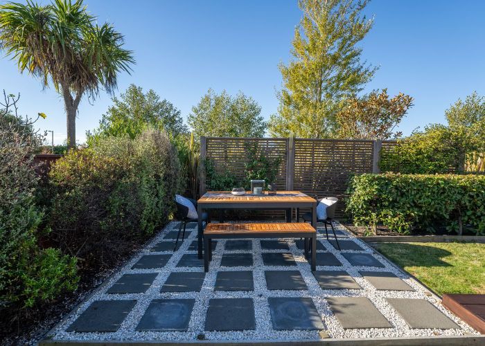  at 9 Mcauley Street, Richmond