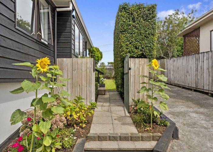  at 10A Barrack Road, Mount Wellington, Auckland City, Auckland