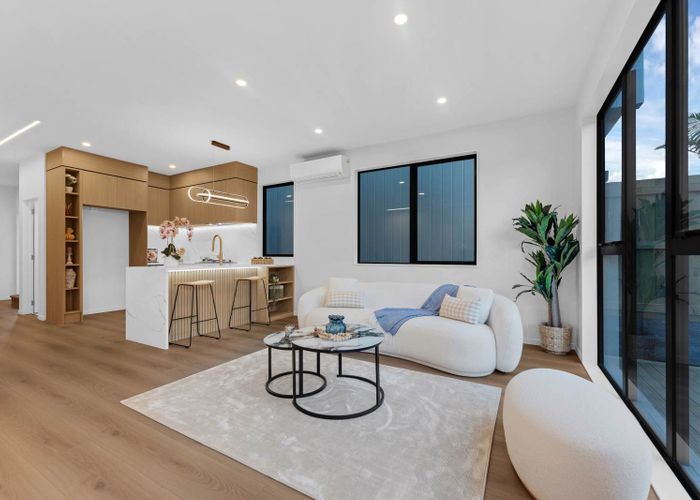  at 3/2 Fratley Avenue, Farm Cove, Manukau City, Auckland