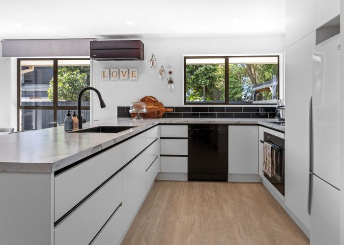  at 2/12 Camrose Place, Ilam, Christchurch City, Canterbury