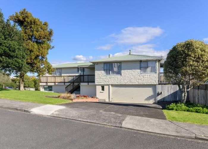  at 18 Lavelle Road, Henderson, Waitakere City, Auckland