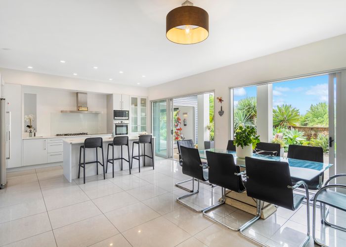 at 18 Olliver Grove, Waikanae Beach, Waikanae