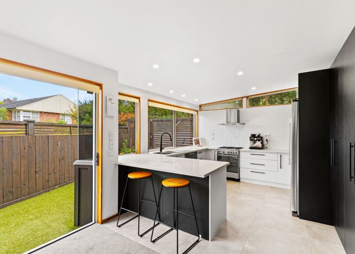  at 190A Hutchinson Avenue, New Lynn, Waitakere City, Auckland