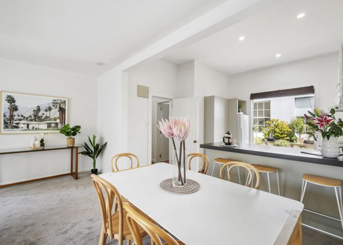  at 7 Myrtle Crescent, Mount Cook, Wellington