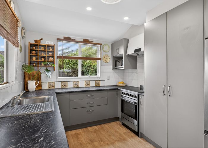  at 70 Solomon Avenue, Redwood, Christchurch City, Canterbury