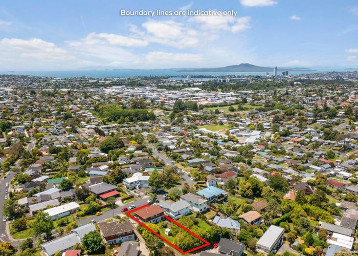  at 46 Chequers Avenue, Glenfield, North Shore City, Auckland