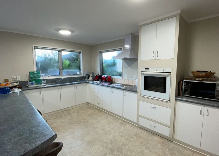 at 38 Sea Spray Drive, Bucklands Beach, Manukau City, Auckland