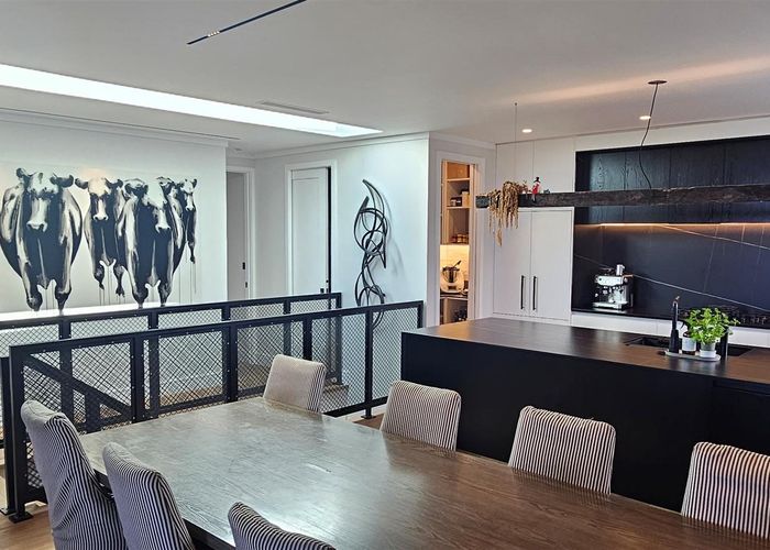  at 8 Lagoon Way, Omaha