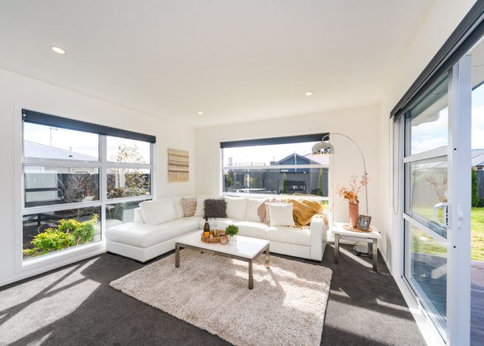 at 175 Pacific Drive, Fitzherbert, Palmerston North