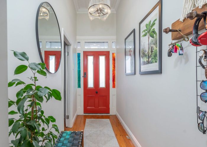  at 4 Evelyn Street, Eden Terrace, Auckland