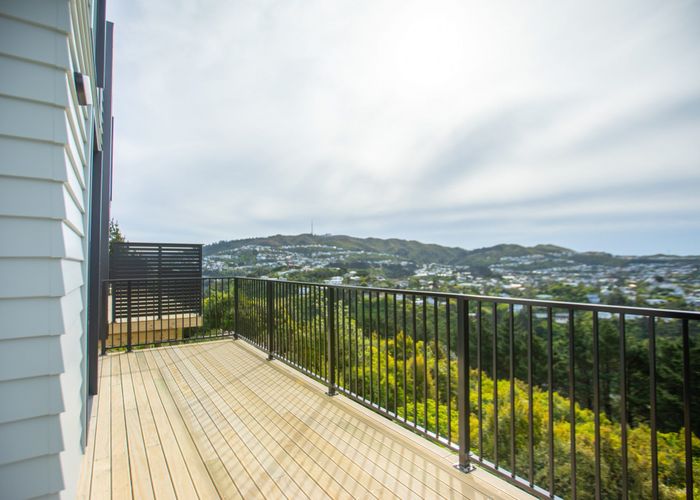 For sale 7 Spitfire Place, Newlands, Wellington, Wellington homes.co.nz