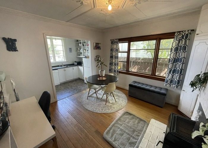  at 16 Forbes Street, Balaclava, Dunedin, Otago