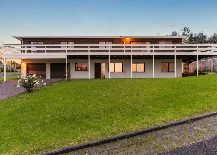  at 22 Rhinevale Close, Henderson, Waitakere City, Auckland