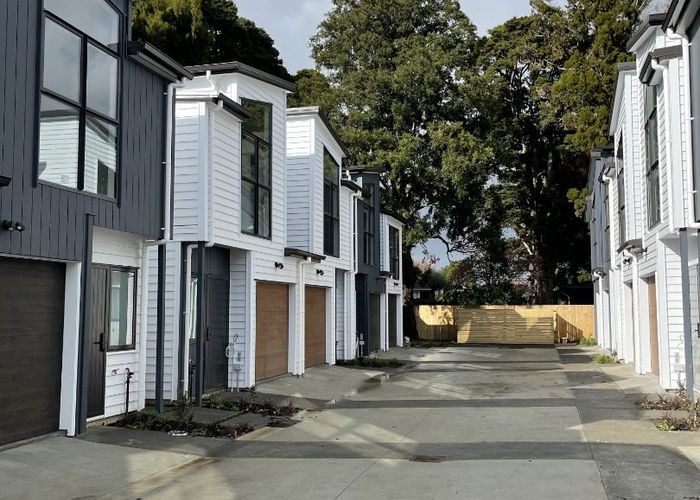  at 8 Rangimarie Close, Opaheke, Papakura, Auckland