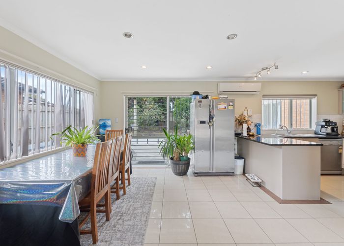  at 78 Glenveagh Park Drive, Weymouth, Auckland