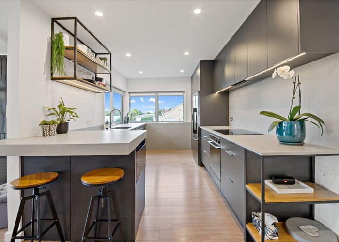  at 46 Church Road, Mangere Bridge, Auckland