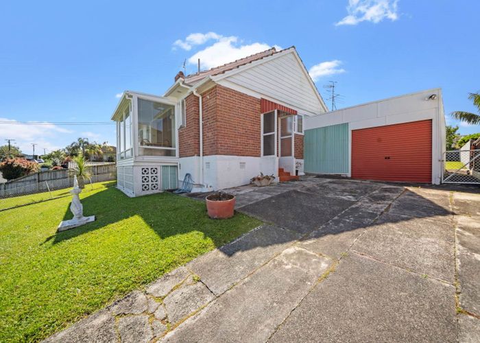  at 7 Livingstone Street, Westmere, Auckland