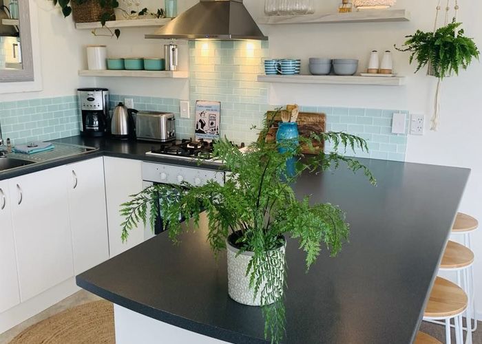  at 4A Whitianga View, Paremata, Porirua