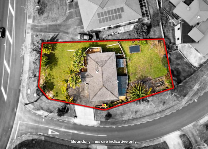  at 2 Gordon Stanley Drive, Massey, Auckland