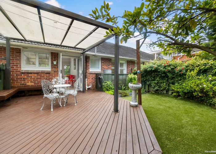  at 37B Temple Street, Meadowbank, Auckland