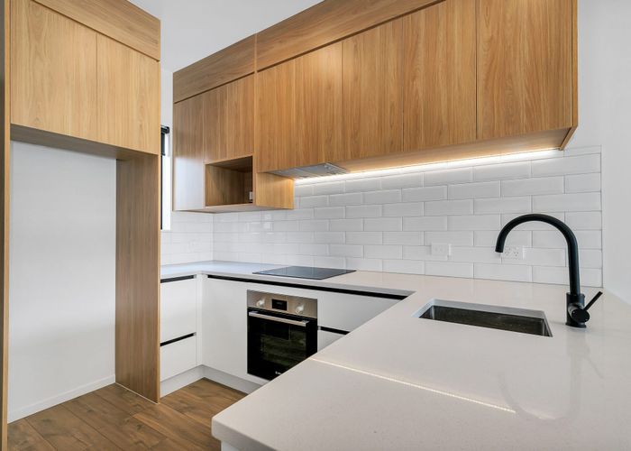  at 5/89 Beach Road, Te Atatū Peninsula, Auckland