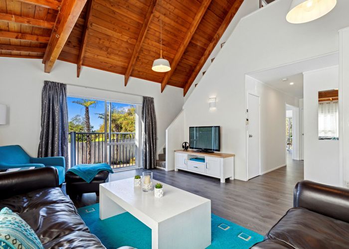  at 147 Glenvar Road, Torbay, Auckland