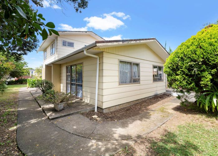  at 107 Raglan Street, Mangere East, Auckland