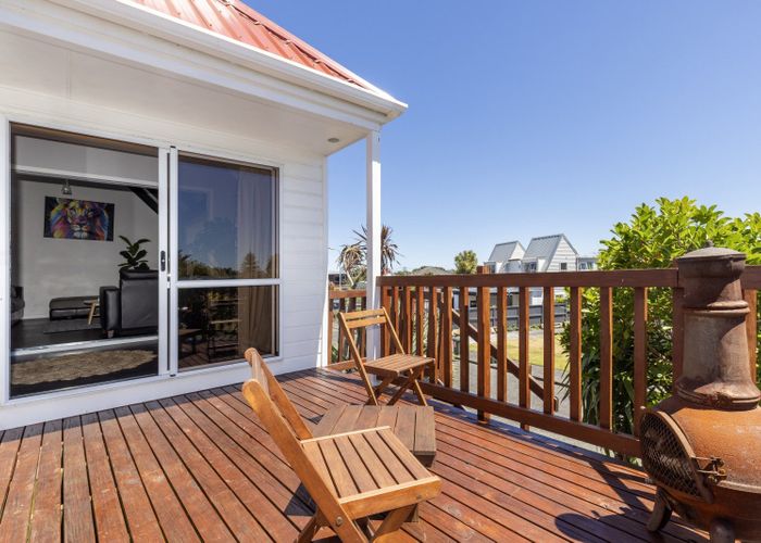  at 2 Bermuda Grove, Paraparaumu Beach, Paraparaumu