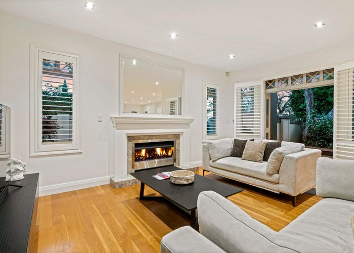  at 270 Hurstmere Road, Takapuna, North Shore City, Auckland