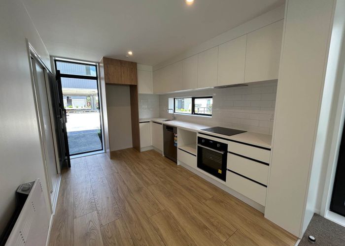  at 1/12 Treasure Lane, Te Atatu South, Waitakere City, Auckland