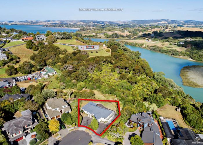  at 10 Ramoana Mews, Shelly Park, Auckland
