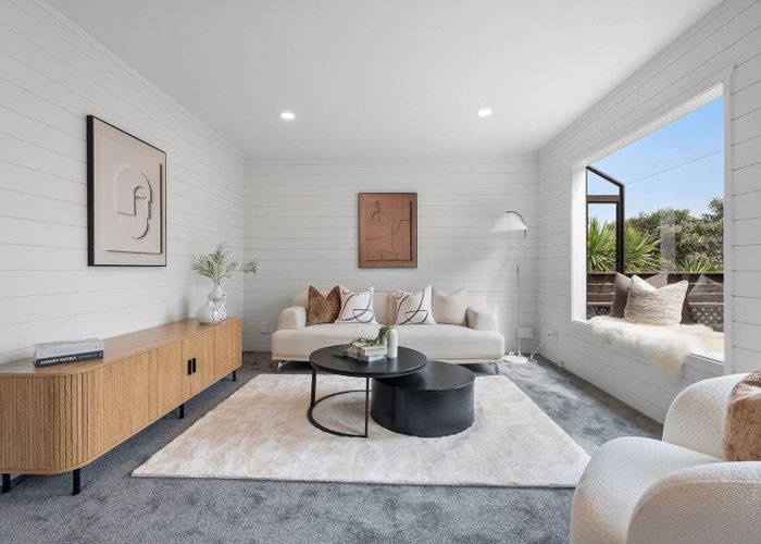 at 10 Outlook Road, Greenhithe, North Shore City, Auckland