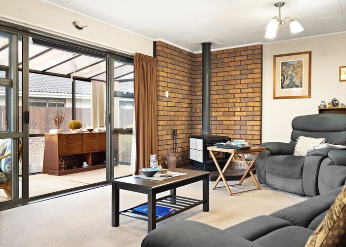  at 27 Dakota Place, Waldronville, Dunedin