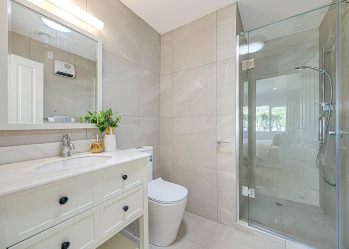  at 4 Rutgers Place, Albany, North Shore City, Auckland